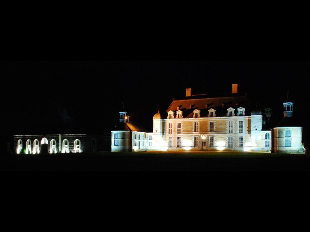 Château du Boschet Acomodação com café da manhã Bourg-des-Comptes Exterior foto
